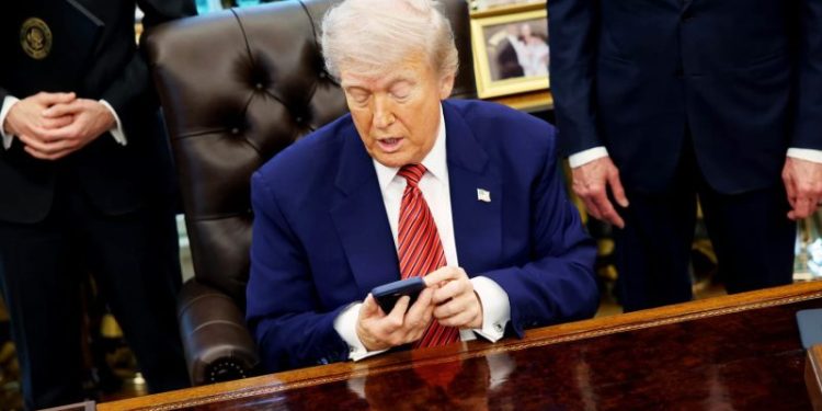 Trump-branded wireless service launches — with a gold phone